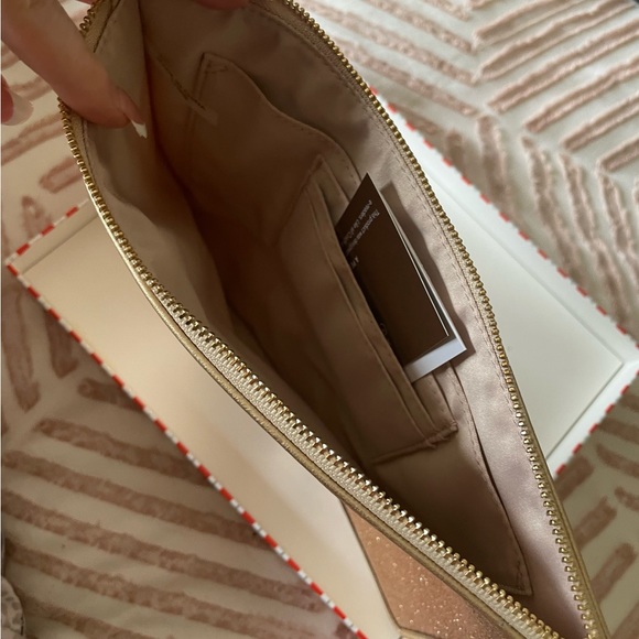 Coach gold glitter Wristlet or handbag - Picture 4 of 4